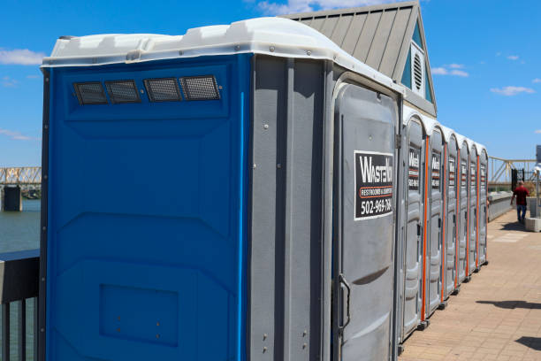 Best Deluxe Portable Toilet Rental in Crestline, OH